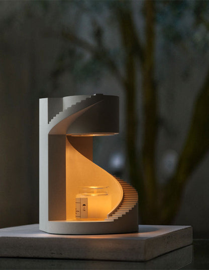 Molten wax lamp